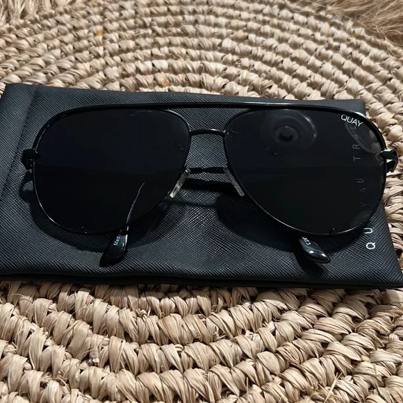 Quay Australia | Accessories | Quay High Key Black Aviator  display picture 3